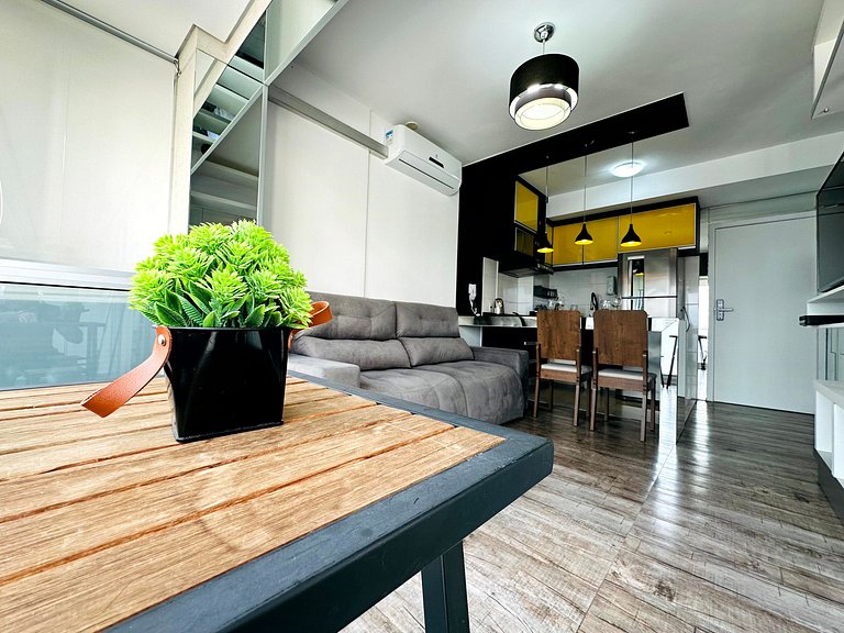 Studio com 32m² a 40m da Av. Dr. Chucri Zaidan