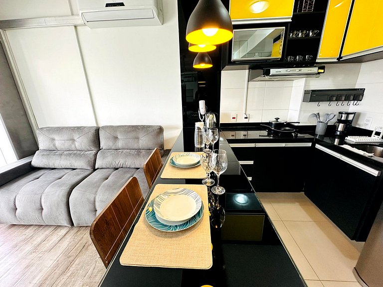 Studio com 32m² a 40m da Av. Dr. Chucri Zaidan