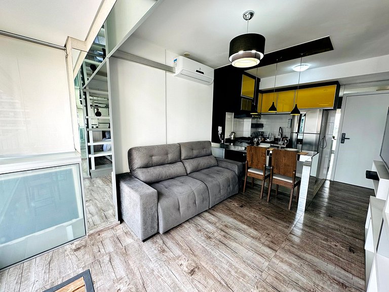 Studio com 32m² a 40m da Av. Dr. Chucri Zaidan