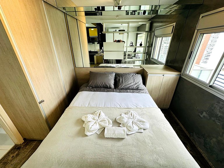 Studio com 32m² a 40m da Av. Dr. Chucri Zaidan