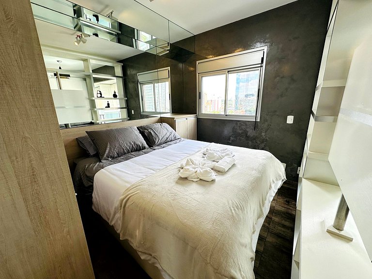 Studio com 32m² a 40m da Av. Dr. Chucri Zaidan