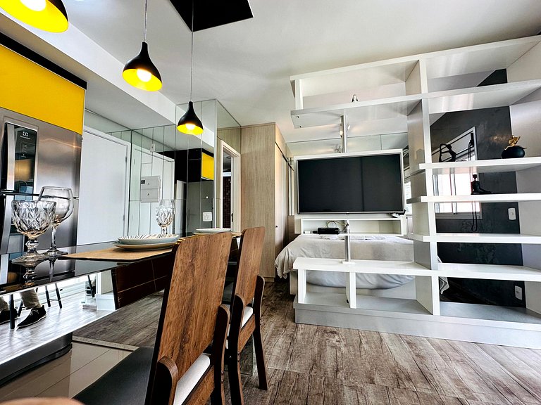 Studio com 32m² a 40m da Av. Dr. Chucri Zaidan